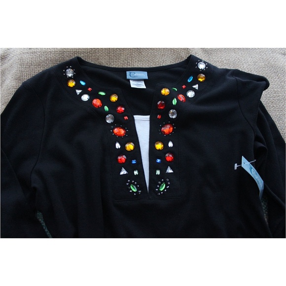 Festive Black Long Sleeve Top Embellished NWT - Picture 4 of 4
